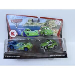 NIB Disney Pixar Cars 2 Carla Velosa & Cruz Besouro Diecast 1:55 Car Set